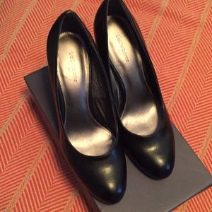 9.5M Liz Claiborne heel